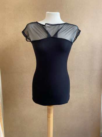 MINI KLEID MIT DURCHSICHTIGEN EINSATZ – Bild 2